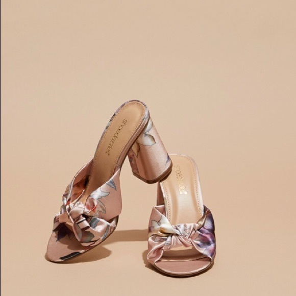 Shoe Dazzle Shoes - Shoe Dazzle Nessa Sandals